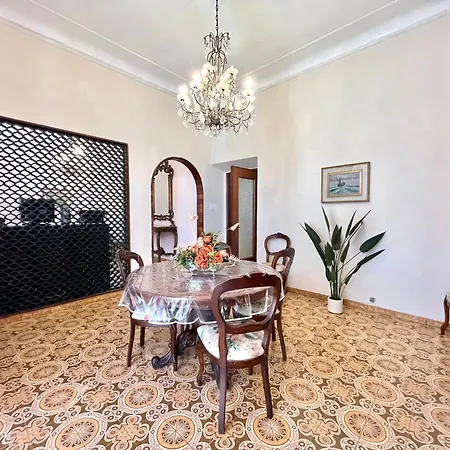 Creta House * La Spezia